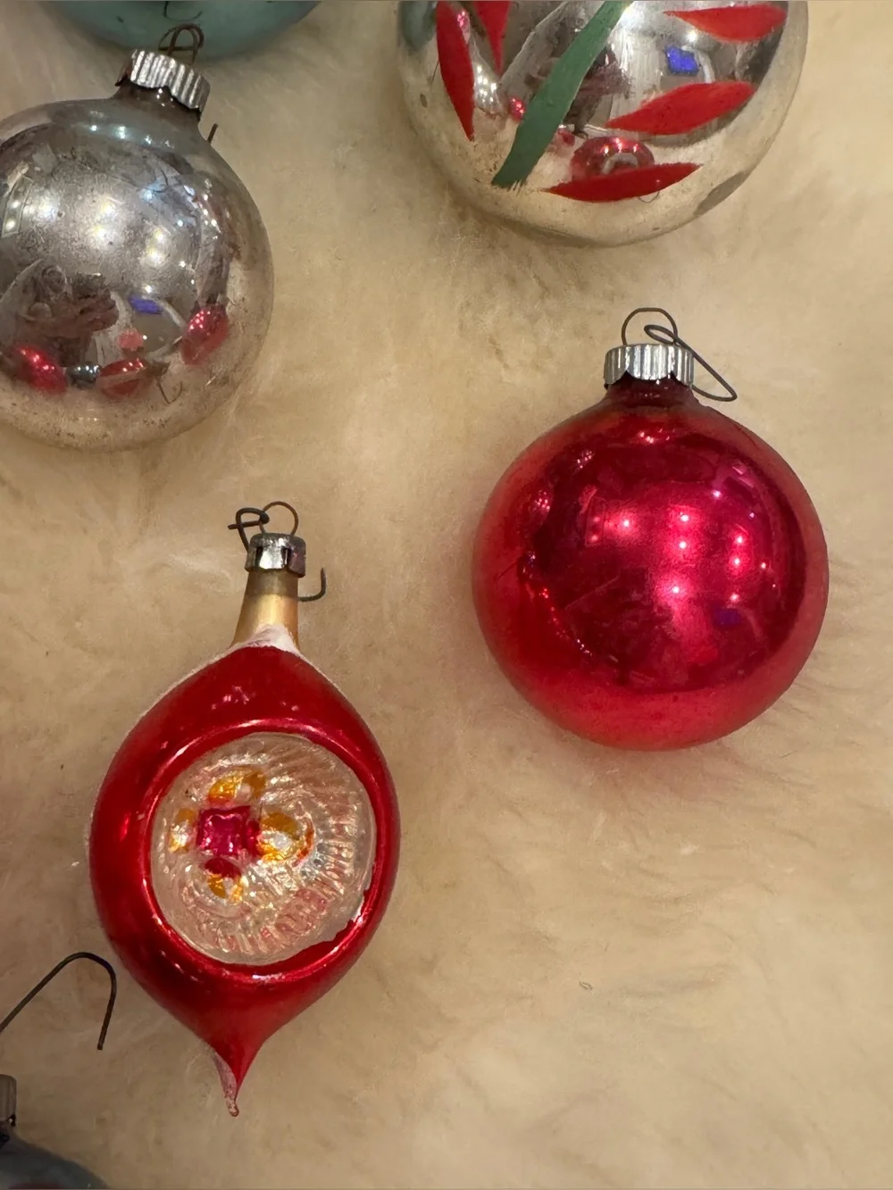 Lot of 9pcs Vintage 40-50s Shiny Brite Ornament’s